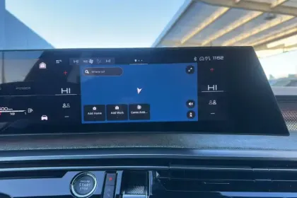 Photo 80 Peugeot 3008  Hybrid 136 e-DCS6