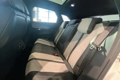 Photo 15 Peugeot 3008  Hybrid 225 e-EAT8