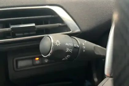 Photo 26 Peugeot 3008  Hybrid 225 e-EAT8