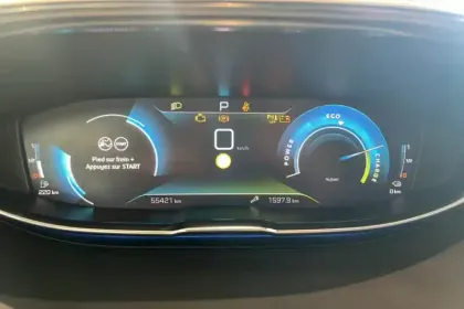 Photo 81 Peugeot 3008  Hybrid 225 e-EAT8