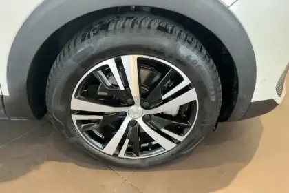 Photo 39 Peugeot 3008  Hybrid 225 e-EAT8