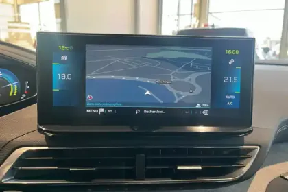 Photo 20 Peugeot 3008  Hybrid 225 e-EAT8