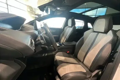 Photo 14 Peugeot 3008  Hybrid 225 e-EAT8