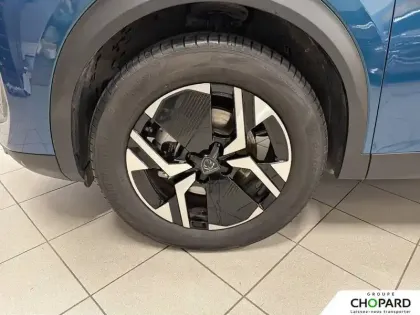 Photo 33 Peugeot 2008  Hybrid 145 e-DCS6