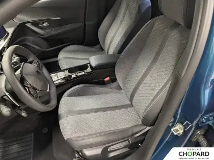 Photo 41 Peugeot 2008  Hybrid 145 e-DCS6