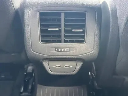 Photo 48 Volkswagen T-roc  2.0 TDI 150 Start/Stop DSG7