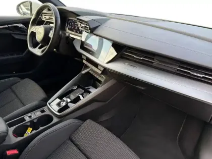 Photo 8 Audi A3  Sportback 35 TFSI Mild Hybrid 150 S tronic 7