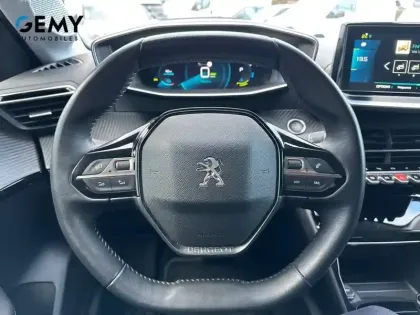 Photo 12 Peugeot 208  Electrique 50 kWh 136ch