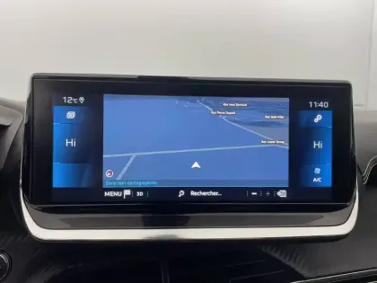 Photo 19 Peugeot 2008  PureTech 130 S&S BVM6