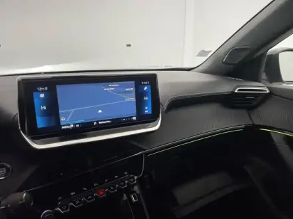 Photo 25 Peugeot 2008  PureTech 130 S&S BVM6