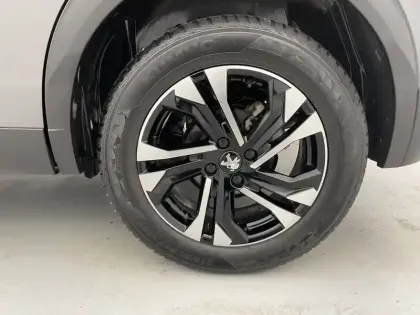 Photo 15 Peugeot 2008  PureTech 130 S&S BVM6