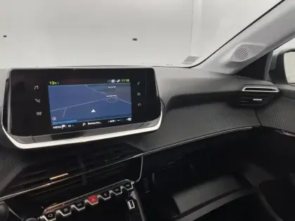 Photo 90 Peugeot 208  Electrique 50 kWh 136ch