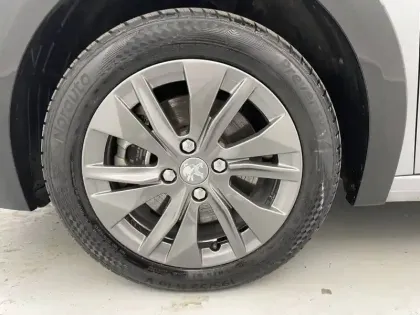 Photo 78 Peugeot 208  Electrique 50 kWh 136ch