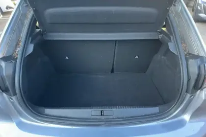 Photo 8 Peugeot 208  Electrique 50 kWh 136ch