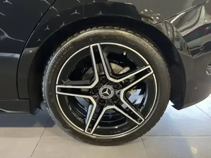 Photo 21 Mercedes Classe B  200 d 8G-DCT