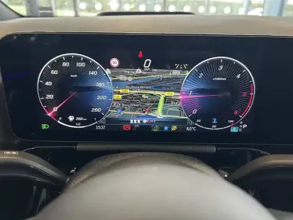 Photo 41 Mercedes Classe B  200 d 8G-DCT