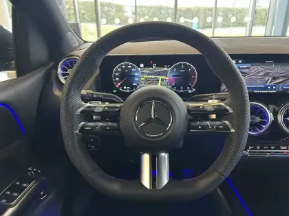 Photo 23 Mercedes Classe B  200 d 8G-DCT