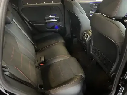 Photo 37 Mercedes Classe B  200 d 8G-DCT