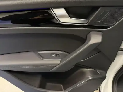 Photo 35 Audi Q5  50 TFSIe 299 S tronic 7 Quattro