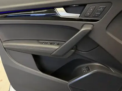 Photo 36 Audi Q5  50 TFSIe 299 S tronic 7 Quattro