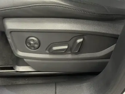 Photo 14 Audi Q5  50 TFSIe 299 S tronic 7 Quattro