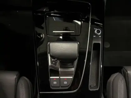 Photo 32 Audi Q5  50 TFSIe 299 S tronic 7 Quattro