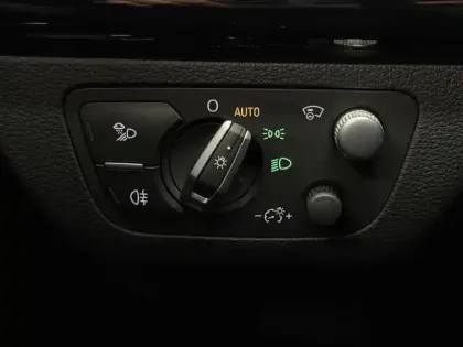 Photo 8 Audi Q5  50 TFSIe 299 S tronic 7 Quattro