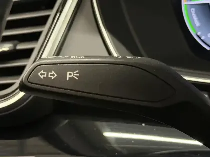 Photo 10 Audi Q5  50 TFSIe 299 S tronic 7 Quattro