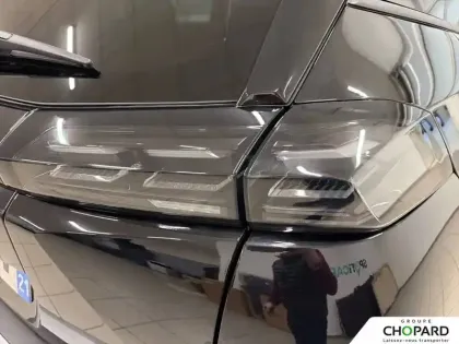 Photo 45 Peugeot 2008  Hybrid 145 e-DCS6