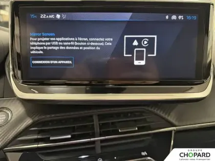 Photo 41 Peugeot 2008  Hybrid 145 e-DCS6