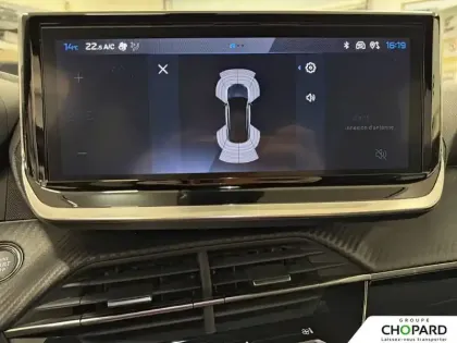 Photo 38 Peugeot 2008  Hybrid 145 e-DCS6