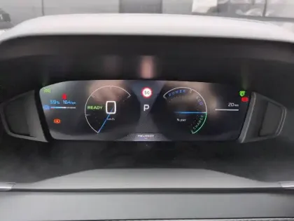 Photo 9 Peugeot 2008  Electrique 50 kWh 136 ch