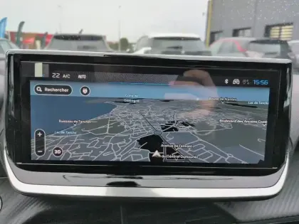 Photo 17 Peugeot 2008  Electrique 50 kWh 136 ch