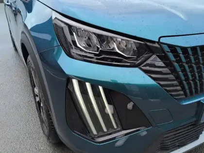 Photo 15 Peugeot 2008  Electrique 50 kWh 136 ch