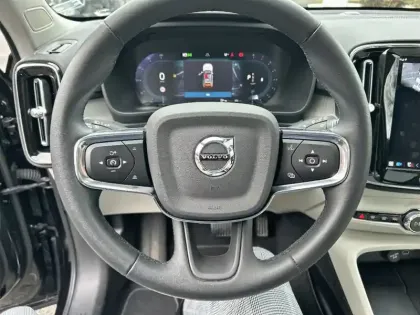 Photo 8 Volvo Xc40  B4 AWD 197 ch DCT7