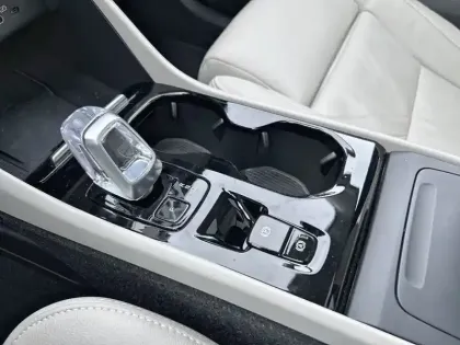 Photo 11 Volvo Xc40  B4 AWD 197 ch DCT7