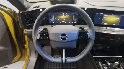 Photo 13 Opel Astra  Hybride Rechargeable 225 ch BVA8