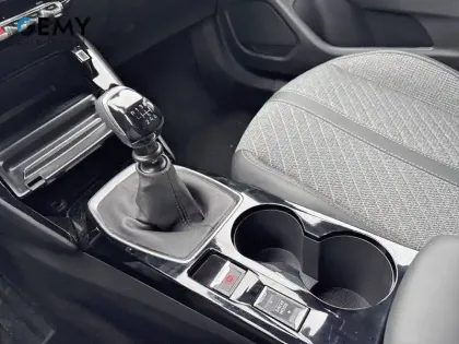 Photo 17 Peugeot 2008  100 S&S BVM6