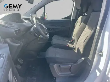 Photo 8 Peugeot Partner  FOURGON STANDARD 650 KG BLUEHDI 100 S&S BVM6