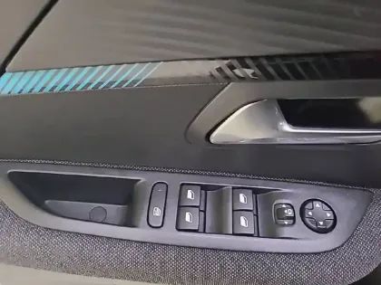 Photo 64 Peugeot 208 Gén. II Ph1 NG Style 5