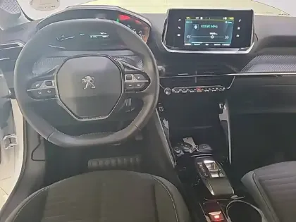 Photo 7 Peugeot 208  Electrique 50 kWh 136ch