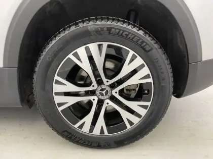 Photo 65 Mercedes GLB  200 d 8G-DCT