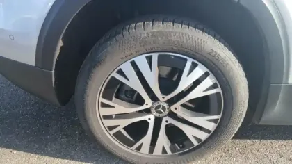 Photo 12 Mercedes GLB  200 d 8G-DCT