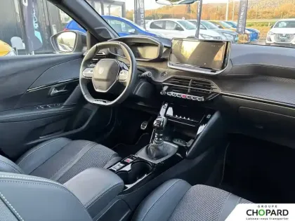 Photo 33 Peugeot 208  PureTech 100 S&S BVM6