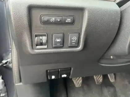 Photo 43 Nissan Micra  IG-T 92