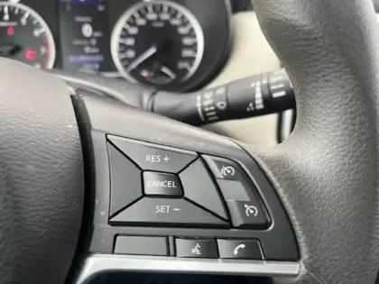 Photo 41 Nissan Micra  IG-T 92