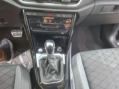 Photo 11 Volkswagen T-roc  1.5 TSI EVO 150 Start/Stop DSG7