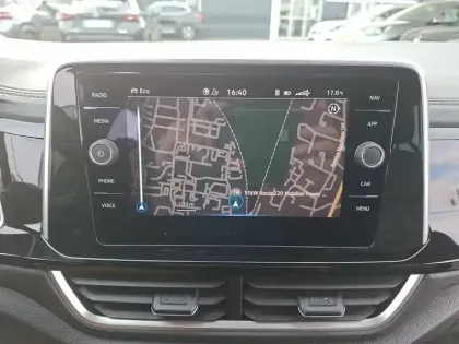 Photo 12 Volkswagen T-roc  1.5 TSI EVO 150 Start/Stop DSG7