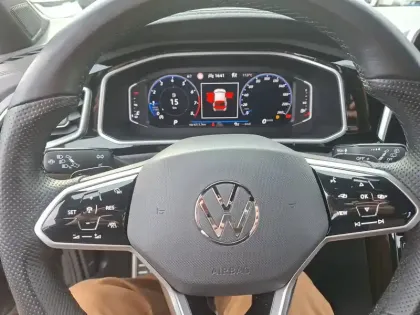 Photo 14 Volkswagen T-roc  1.5 TSI EVO 150 Start/Stop DSG7