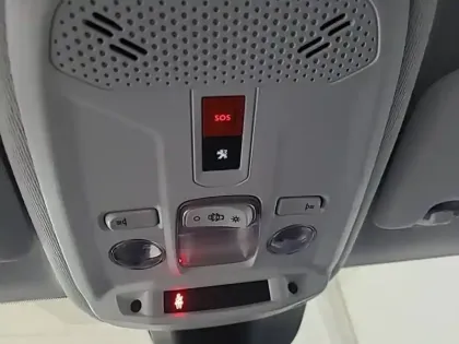 Photo 52 Peugeot 208  BLUEHDI 100 S&S BVM6